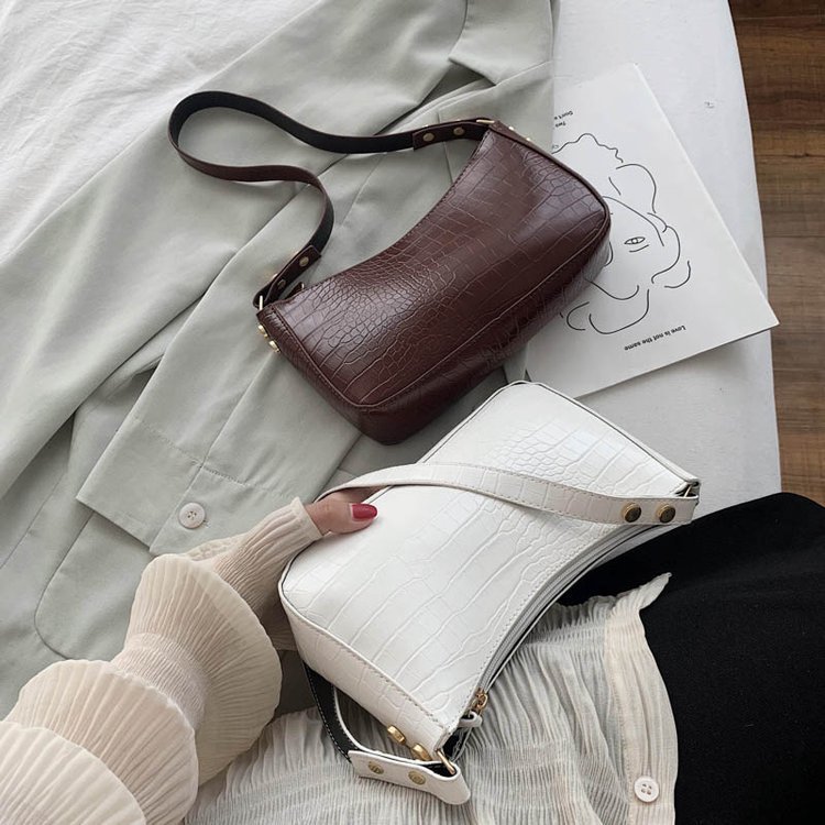 Sac à main rétro décontracté avec rivets tendance – Image 5