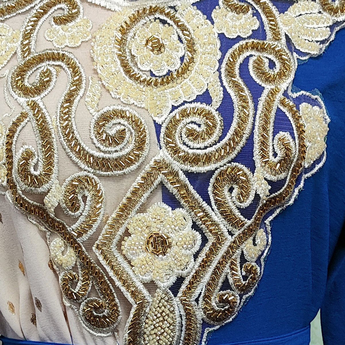 Robe tunique musulmane avec broderie appliquée – Image 6